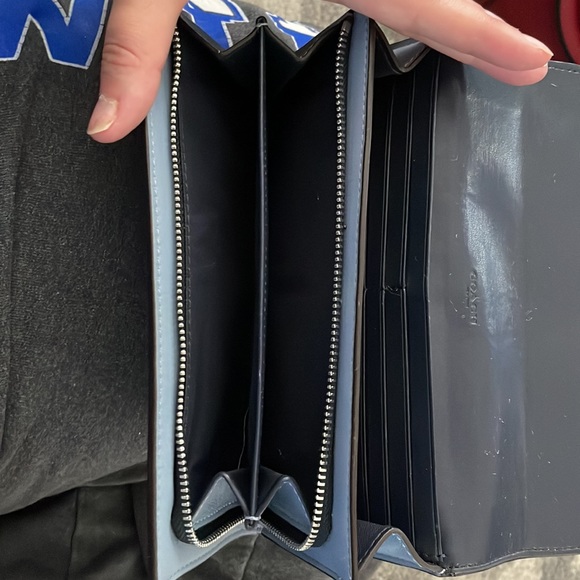 Coach purse and wallet - Picture 6 of 7